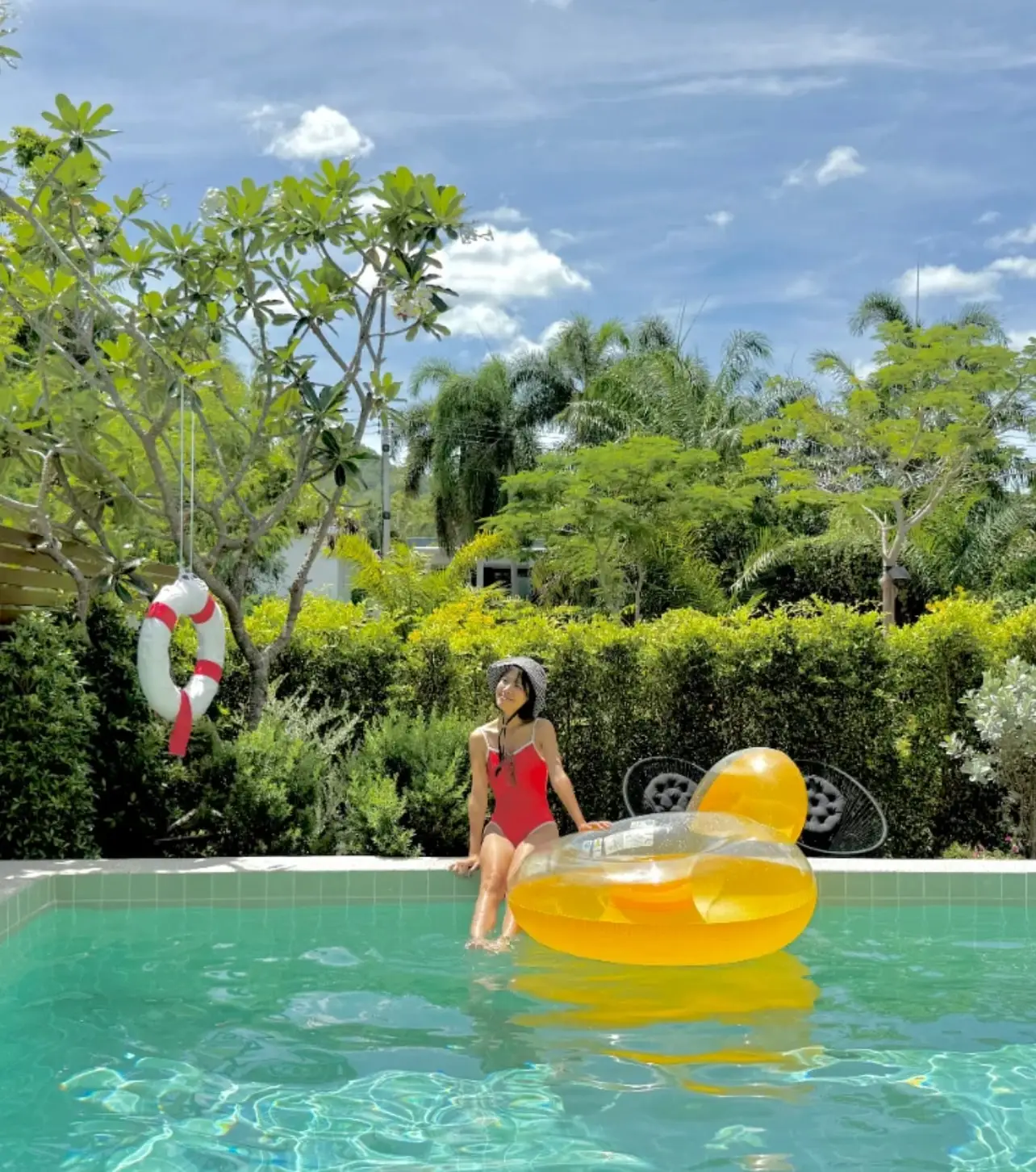 Guest on a pool float